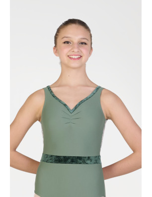 HARMONY 424 – Justaucorps Vert Velours & Dentelle